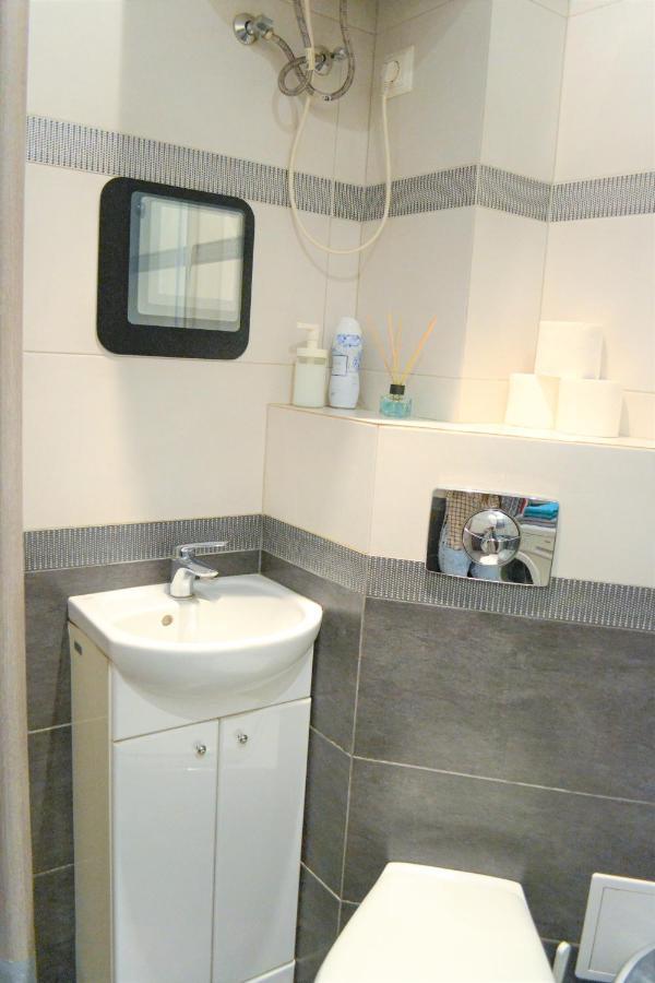 One-Room Apartment On Ogarna St In The Old Town กดัญสก์ ภายนอก รูปภาพ